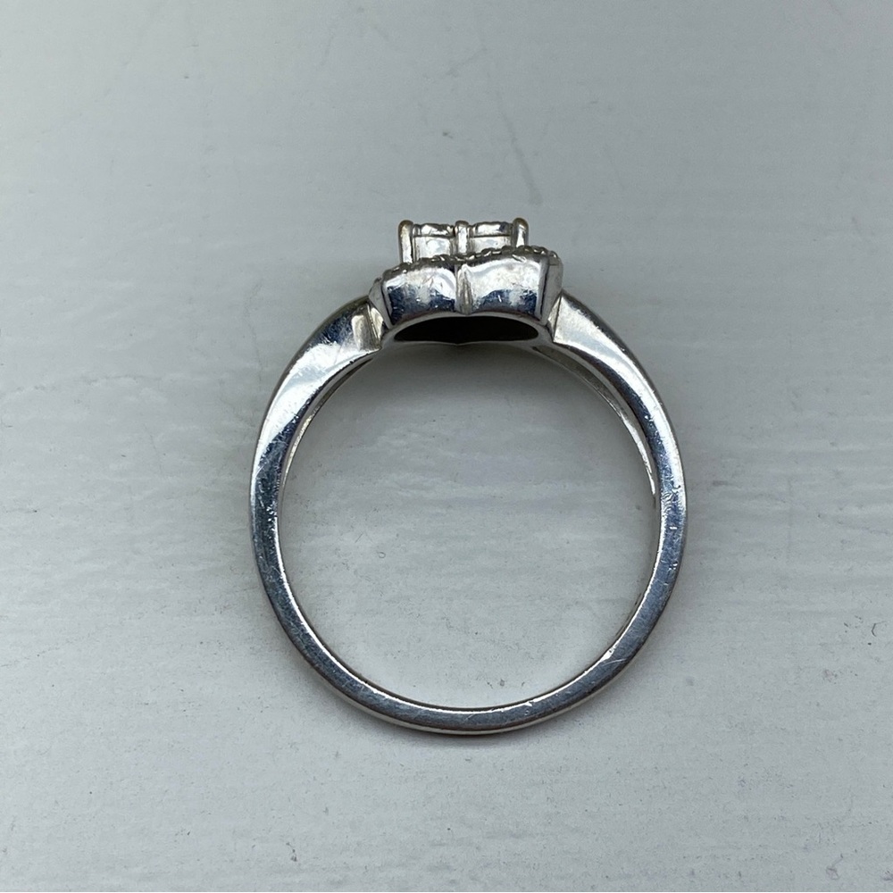 JJ Sterling Silver Heart with Diamond Illusion Setting Statement Ring - Picture 6 of 10
